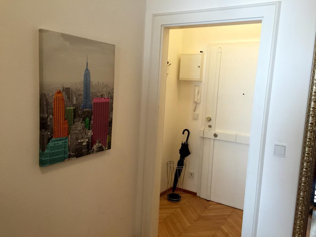 Heart Of Vienna "Opera House" Studio Εξωτερικό φωτογραφία